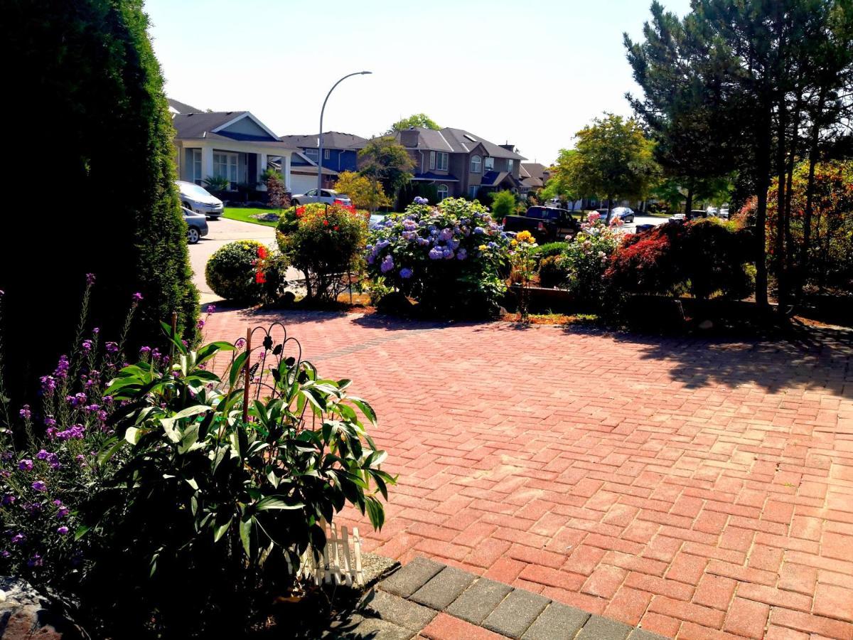 Great Guest Suite In A Gorgeous House New Westminster Bagian luar foto