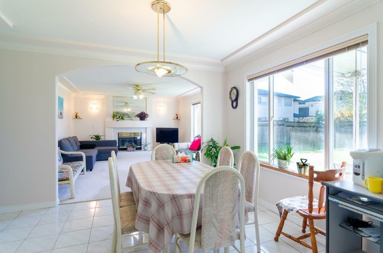 Great Guest Suite In A Gorgeous House New Westminster Bagian luar foto